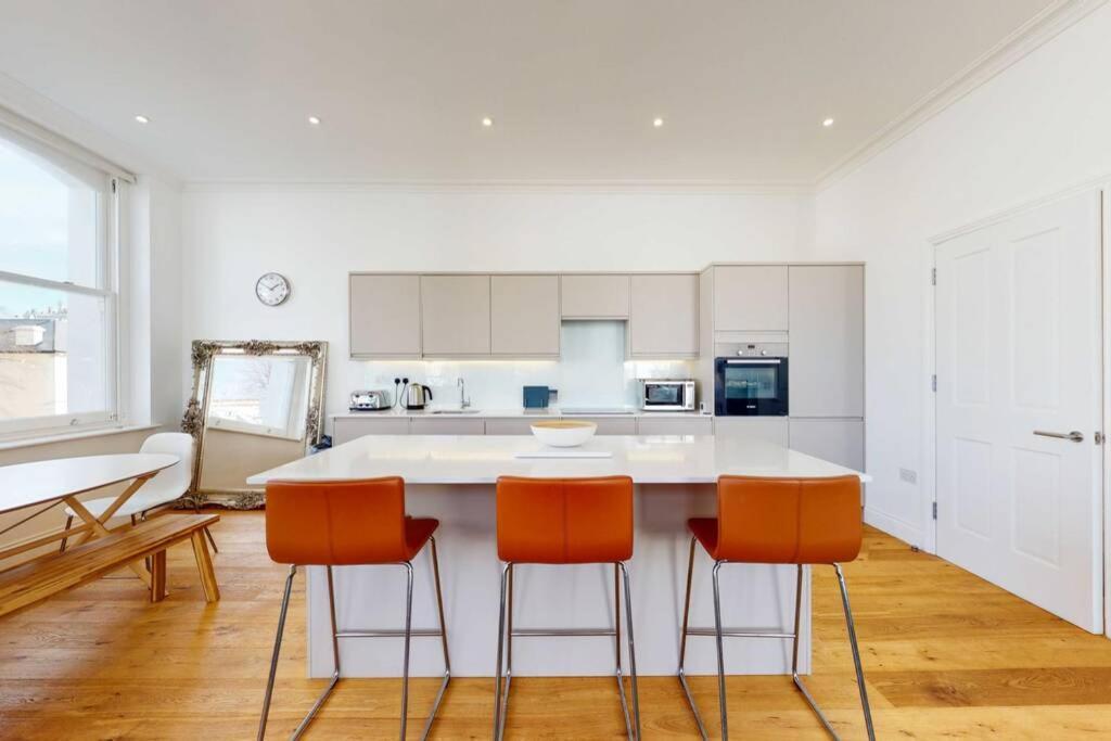 Superb 2 Bed Flat Camden 5 Min Walktube Station Lejlighed *