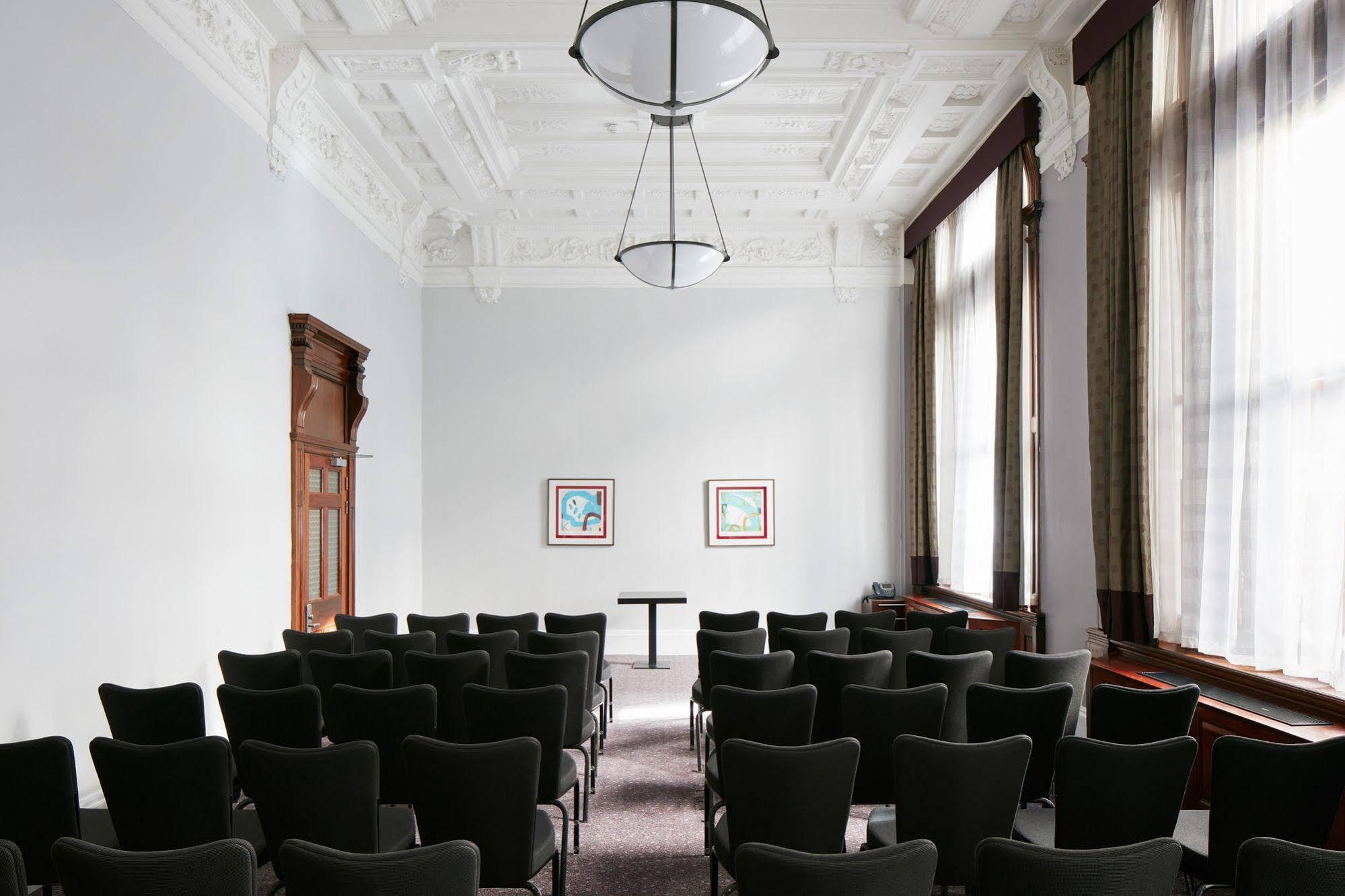 The Grand At Trafalgar Square Hotel
