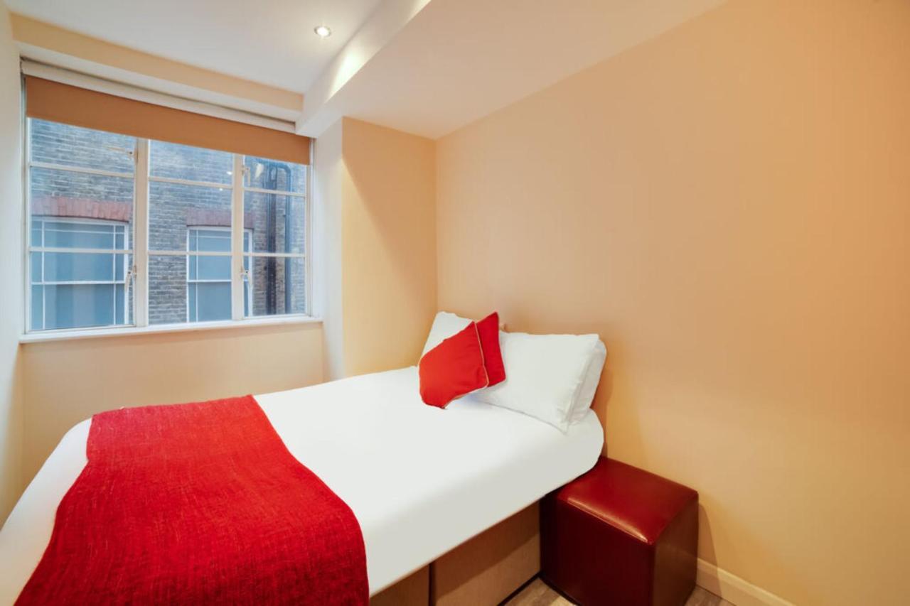 Hotel Cosy In With Jacuzzi London