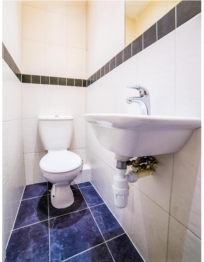 Oyo Tamtam Acton Hotel 3*