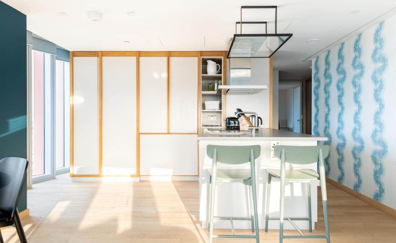 The Stratford Escape - Modern & Bright 2bdr Loft With Amazing Views Lägenhet *