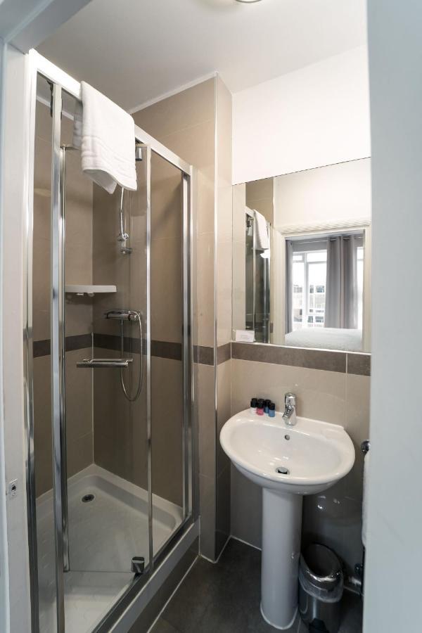 Park Lane Crawford Place Apartment *