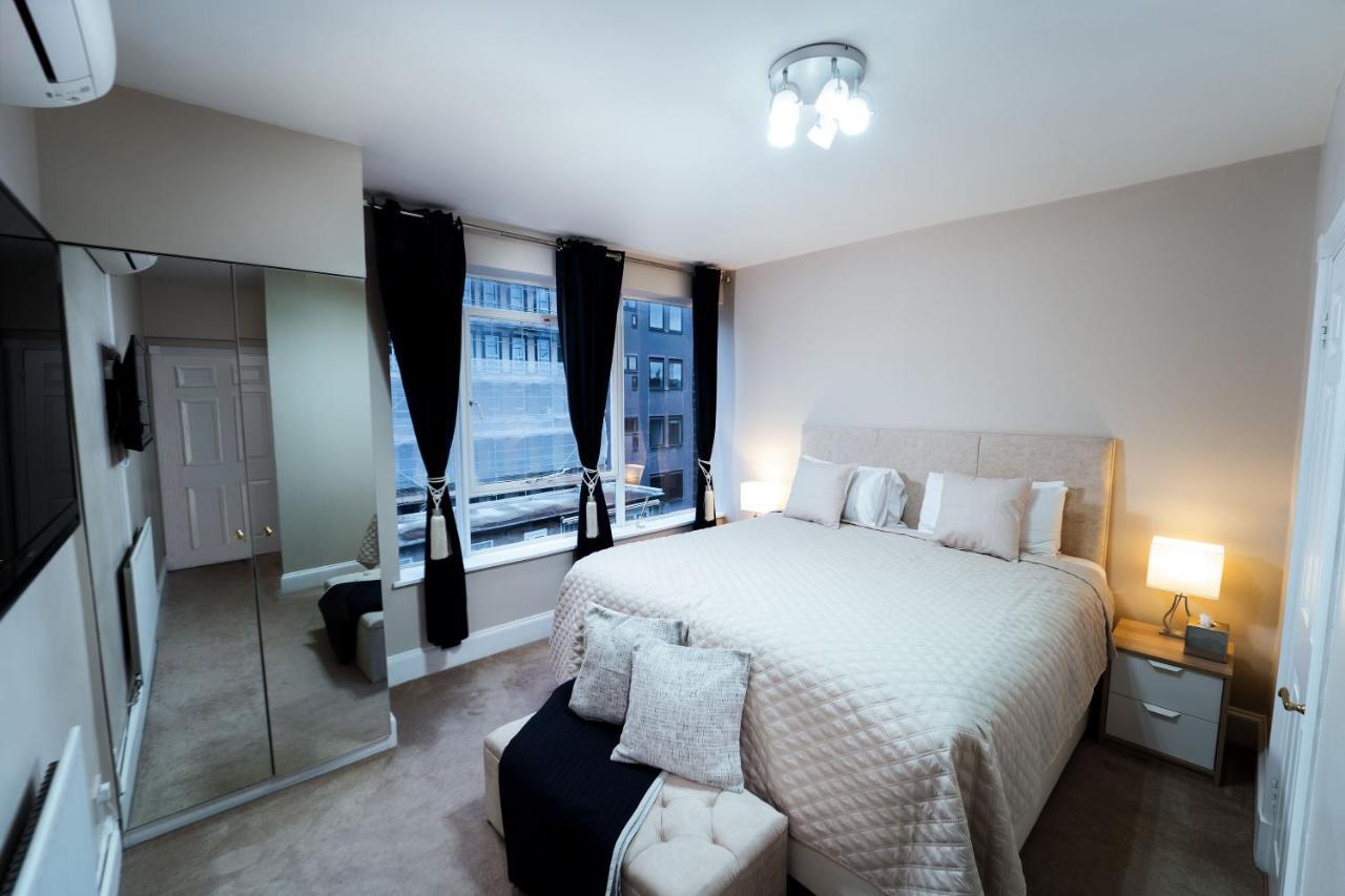 Apartment Park Lane Crawford Place