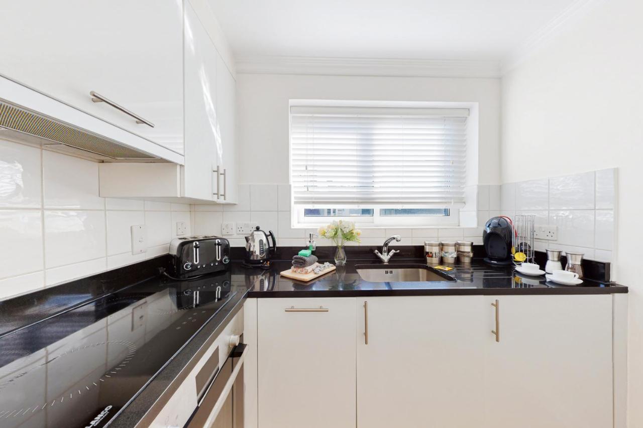 In Bond Street Apartment