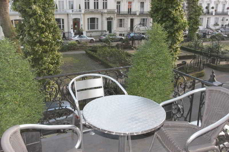 Tony's House Hotell