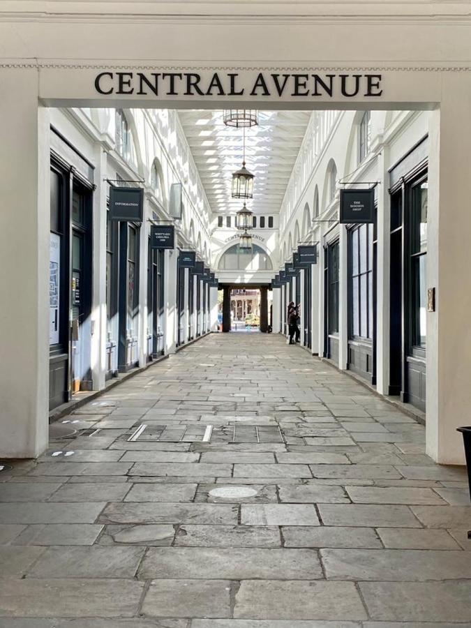Apartment 1a, Opera House 1st Floor By Indigo Flats London