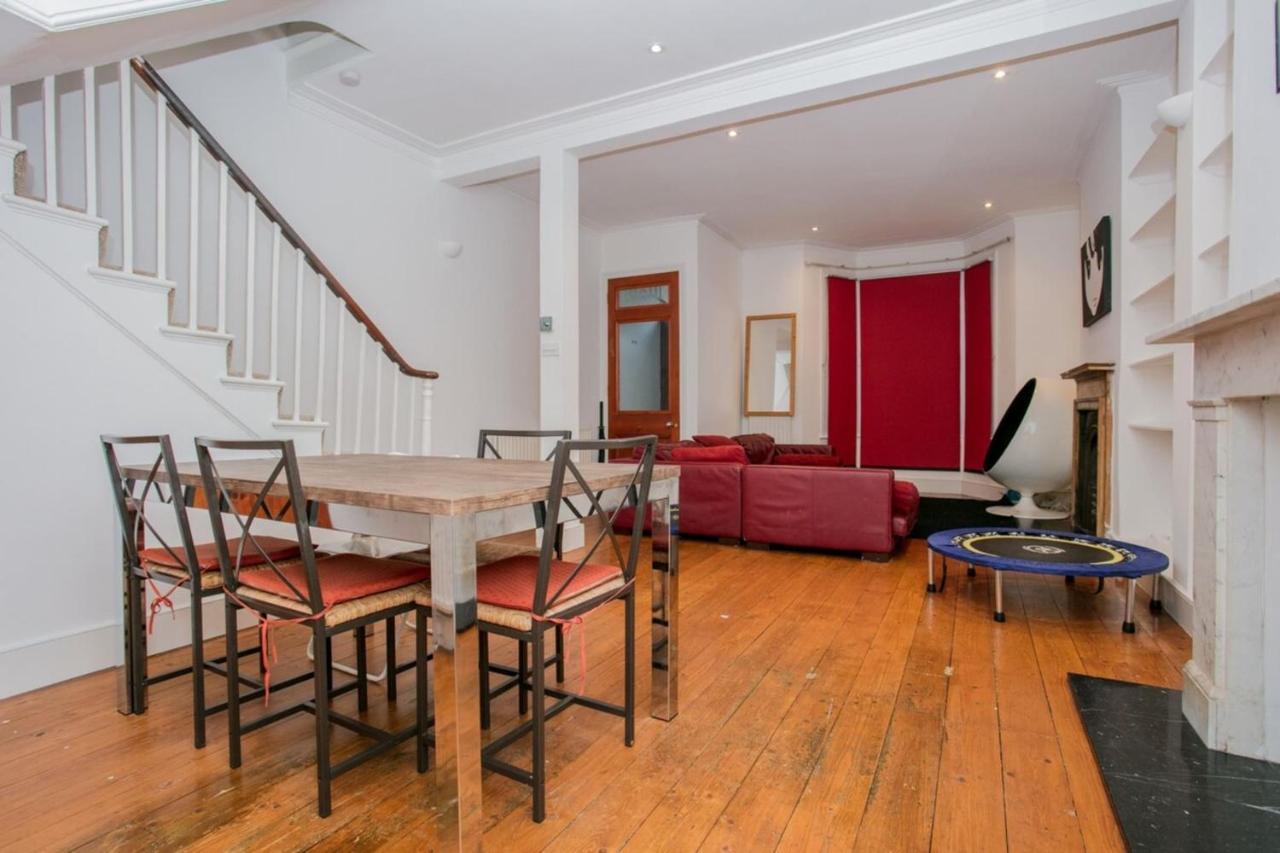 Elegant Victorian 3-bed Near Hammersmith