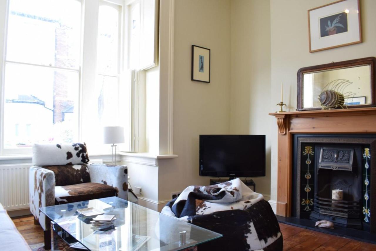 Charming 2 Bedroom 3 Mins From Arsenal Station Appartamento