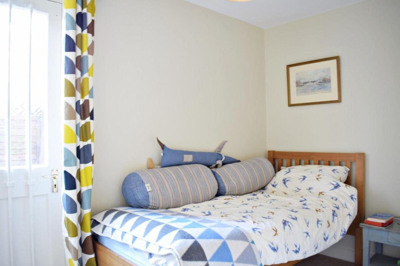Charming 2 Bedroom 3 Mins From Arsenal Station * Londra
