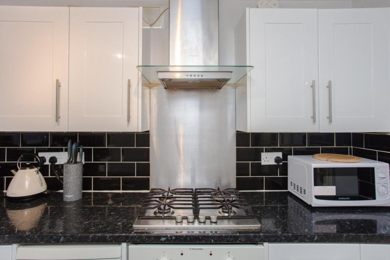Contemporary 1bedroom Flat In Camberwell Oval