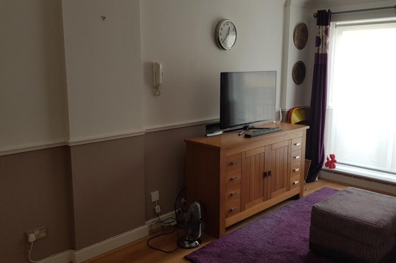 1 Bedroom On The Riverbank Near St Paul's Londres