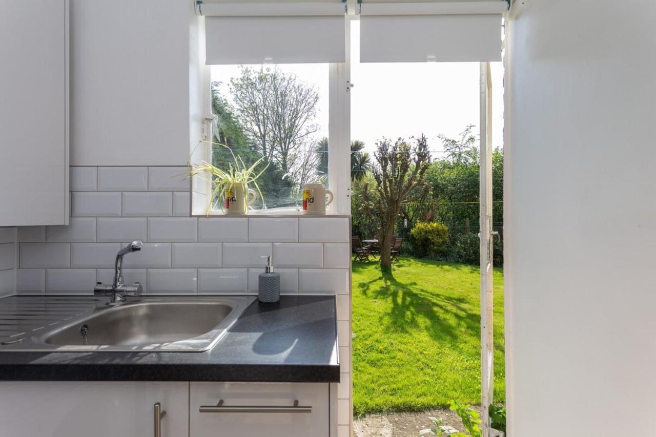 Fantastic 2bd Garden Flat In South London! Apartment
