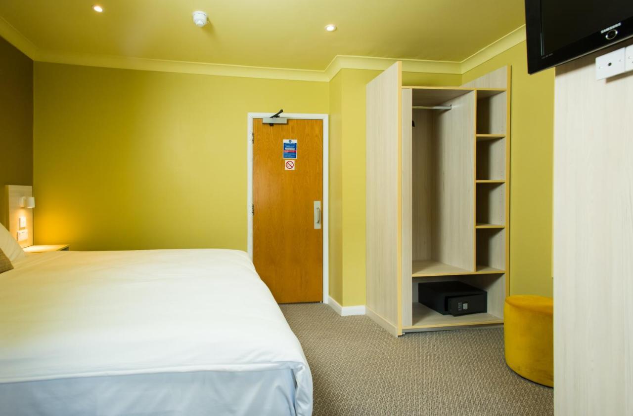 Caring 3* London