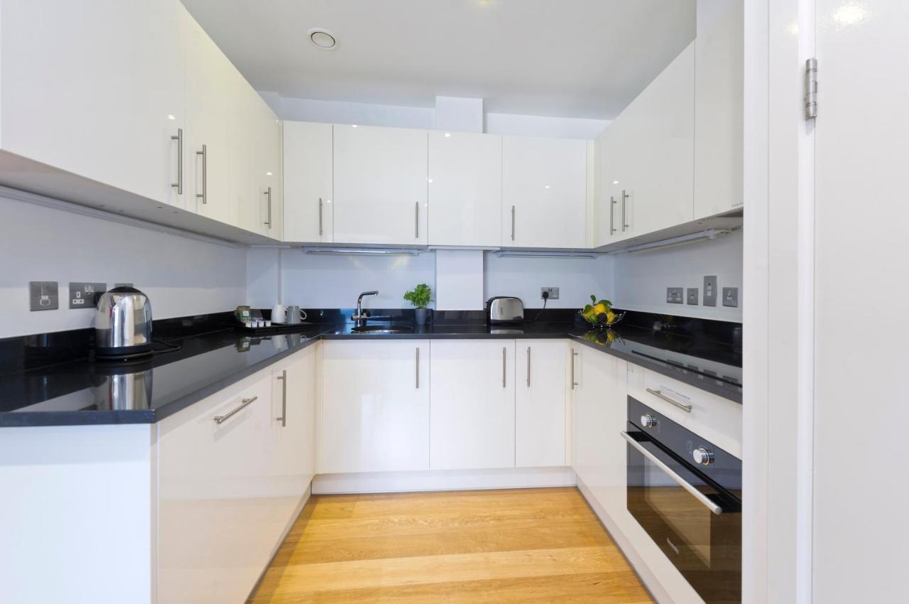 Red Lion Court By City2stay Apartment London