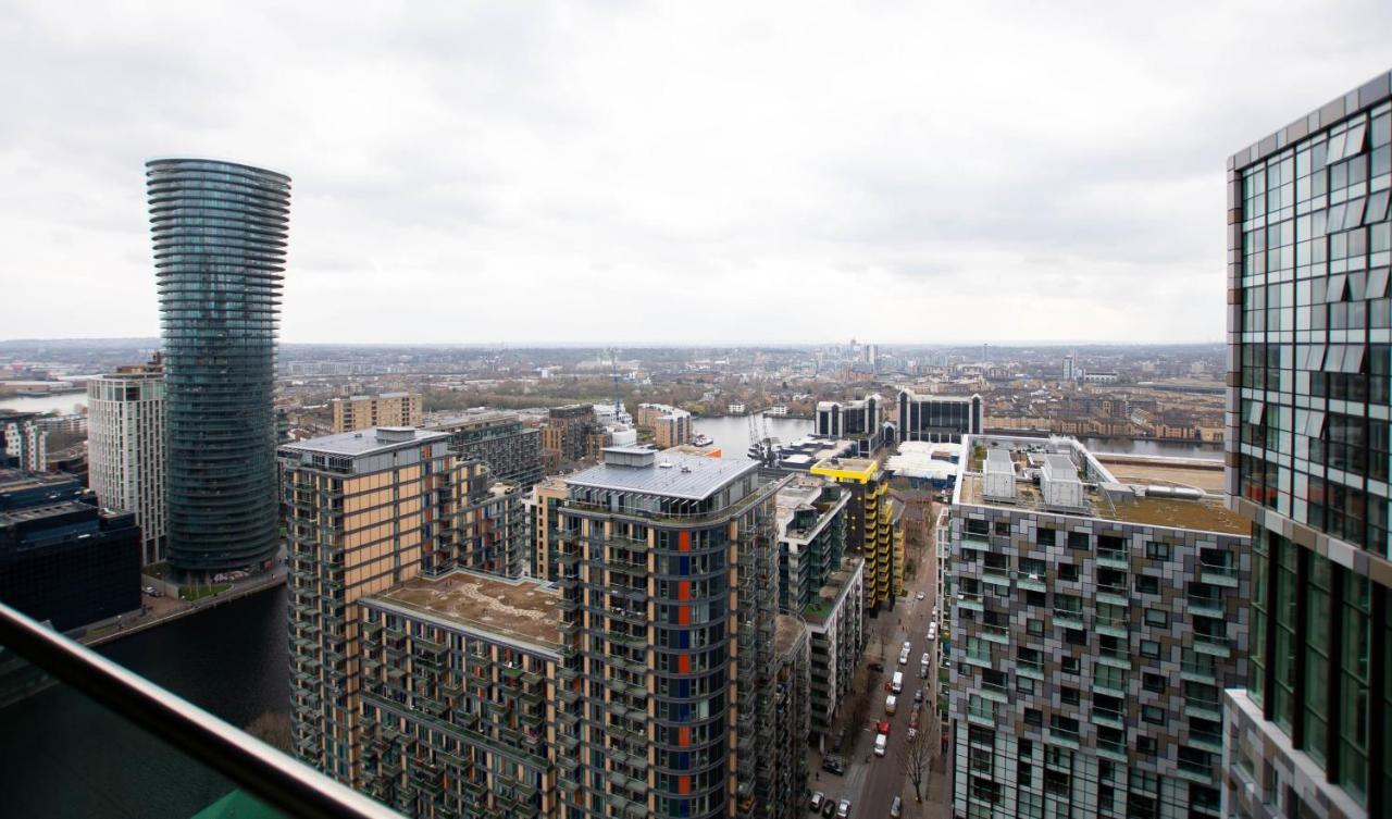 Charles Hope Canary Wharf South Quay * London