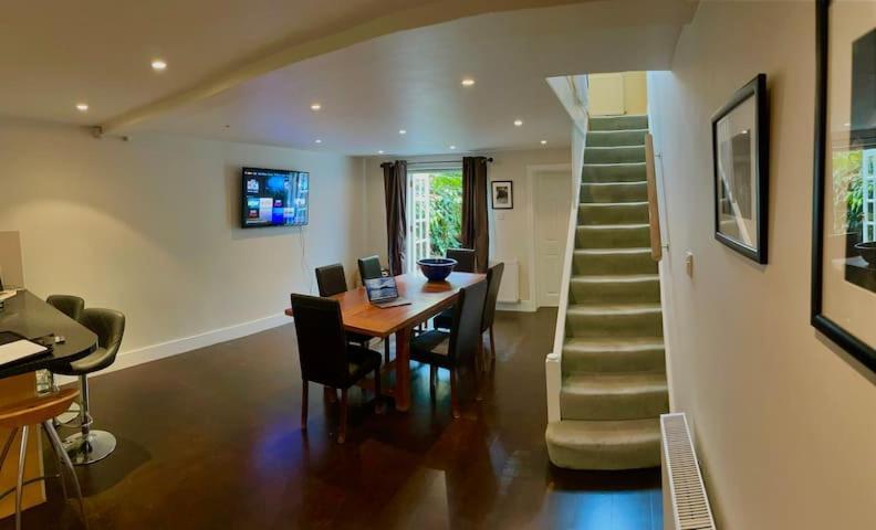 Luxury Central 3 Bedroom Family House * Londra
