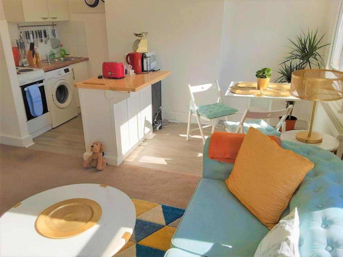 Julian Center Of Apartment *