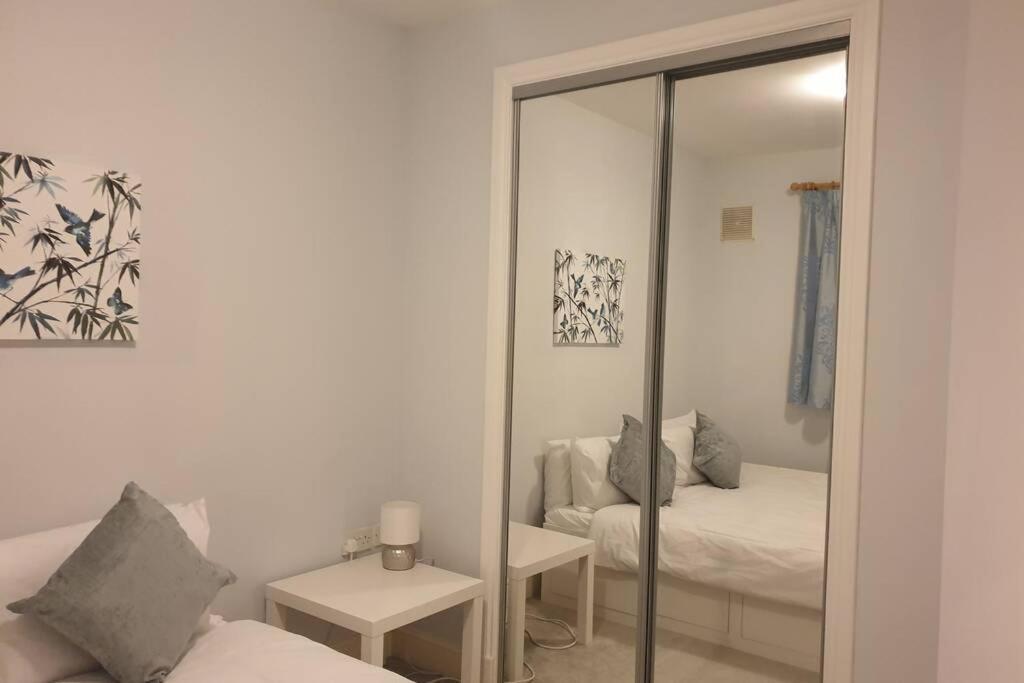 Lejlighed Spacious 2 Bed In Gated Community Up To 6 Guests *
