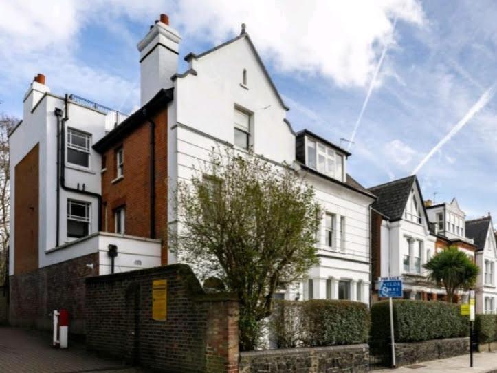 Lejlighed Highgate Maisonette With Roof Terrace *