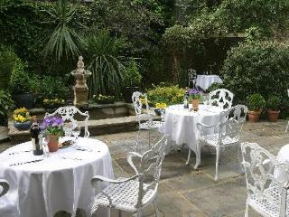 The Academy - Small Luxury Of The World 5*