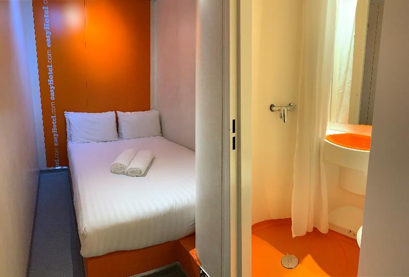 Hotel Easyhotel South Kensington 2*