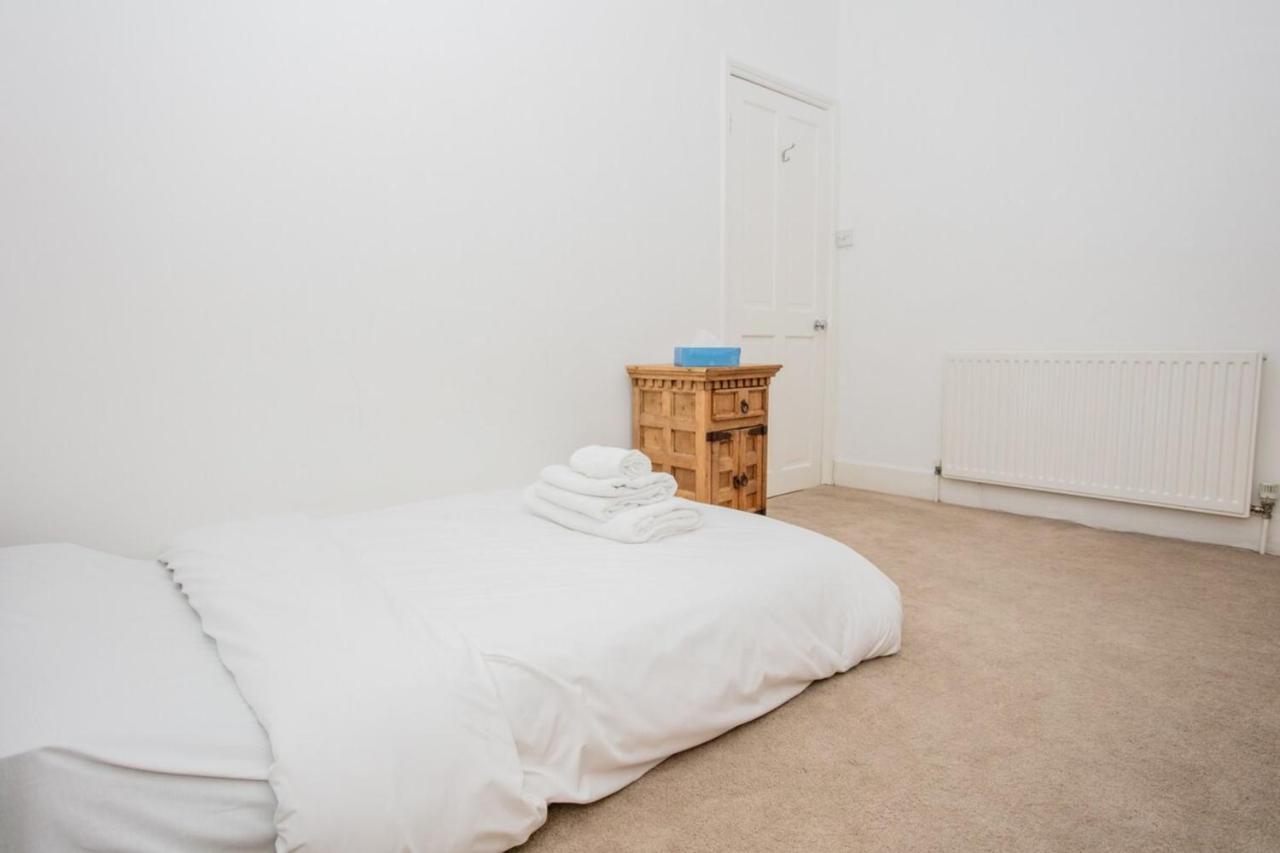 Elegant Victorian 3-bed Near Hammersmith Holiday home