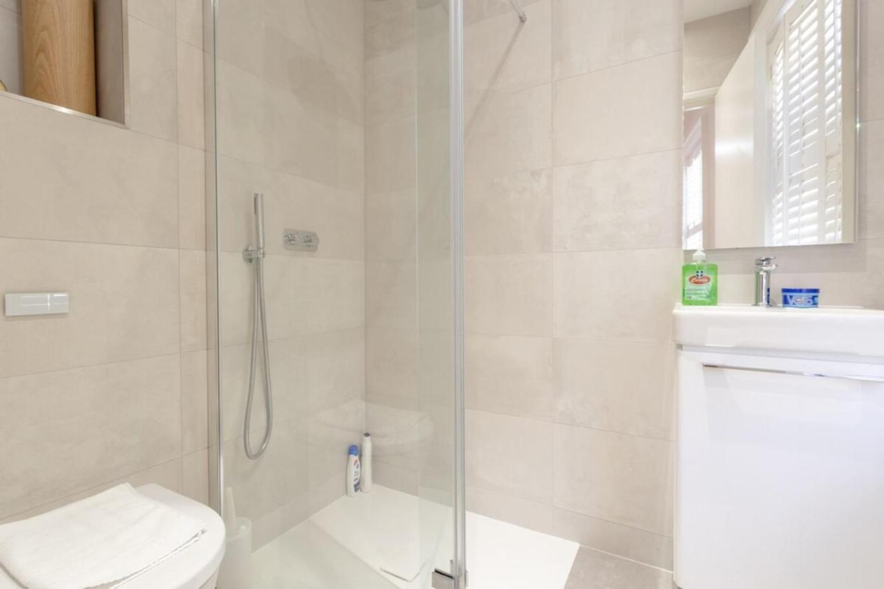 Fantastic 2 Bedroom In Appartement Londen