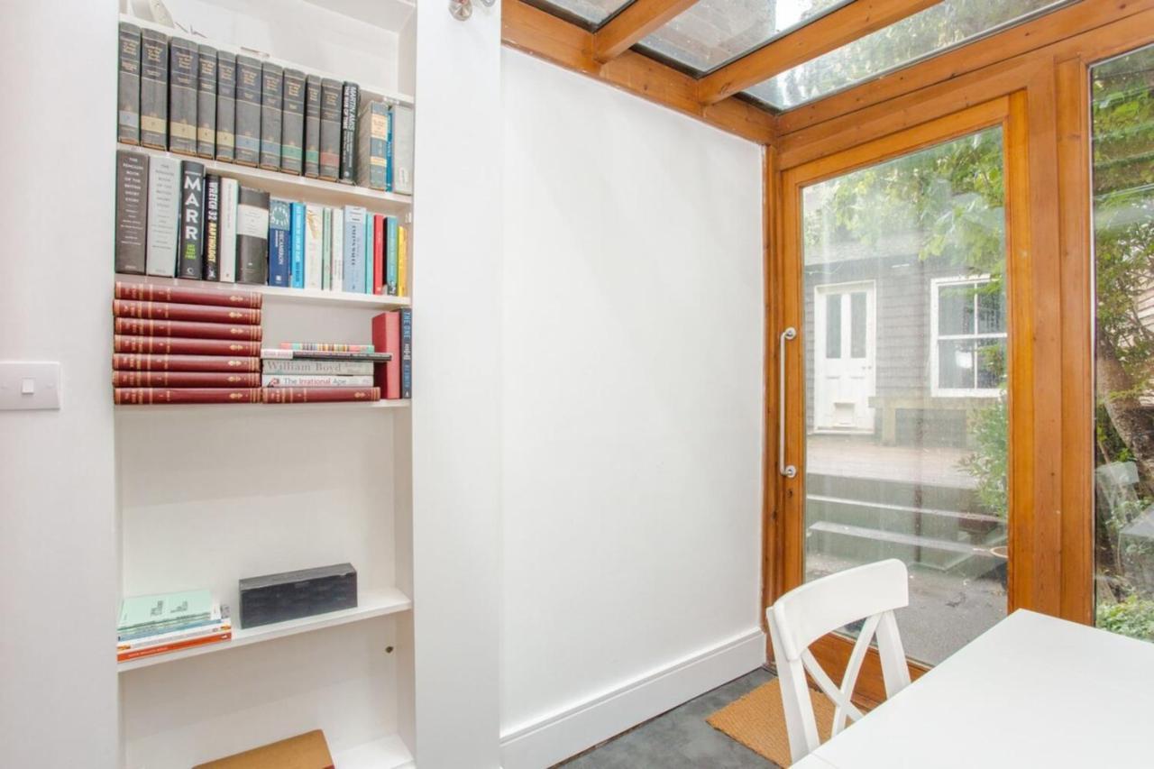 Leilighet Spacious 2 Bedroom Flat For 6 - 10 Mins From Central *