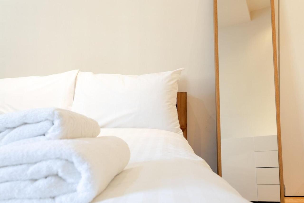 Fantastic 2 Bedroom In Appartement *