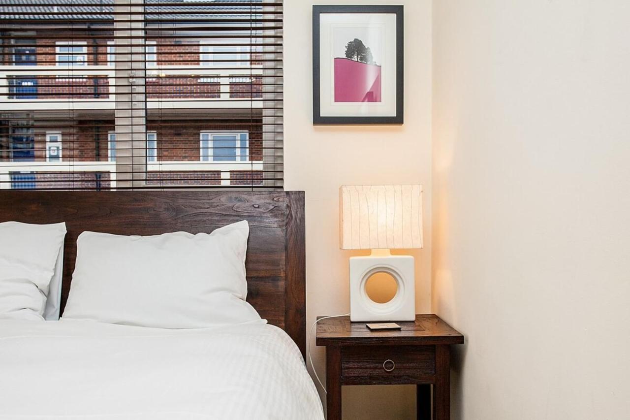 Modern And Spacious 1 Bedroom With Balcony