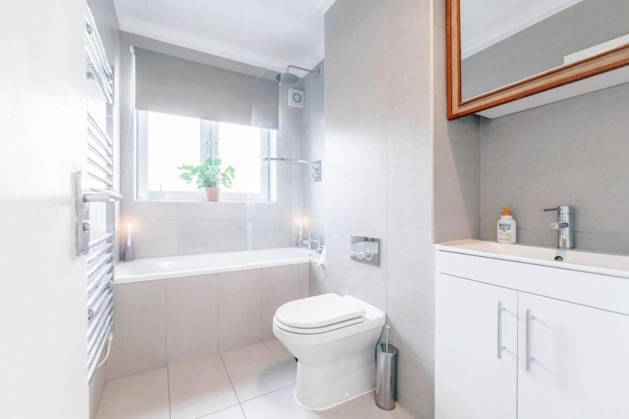 Modern 3 Bedroom In Brixton Appartement *