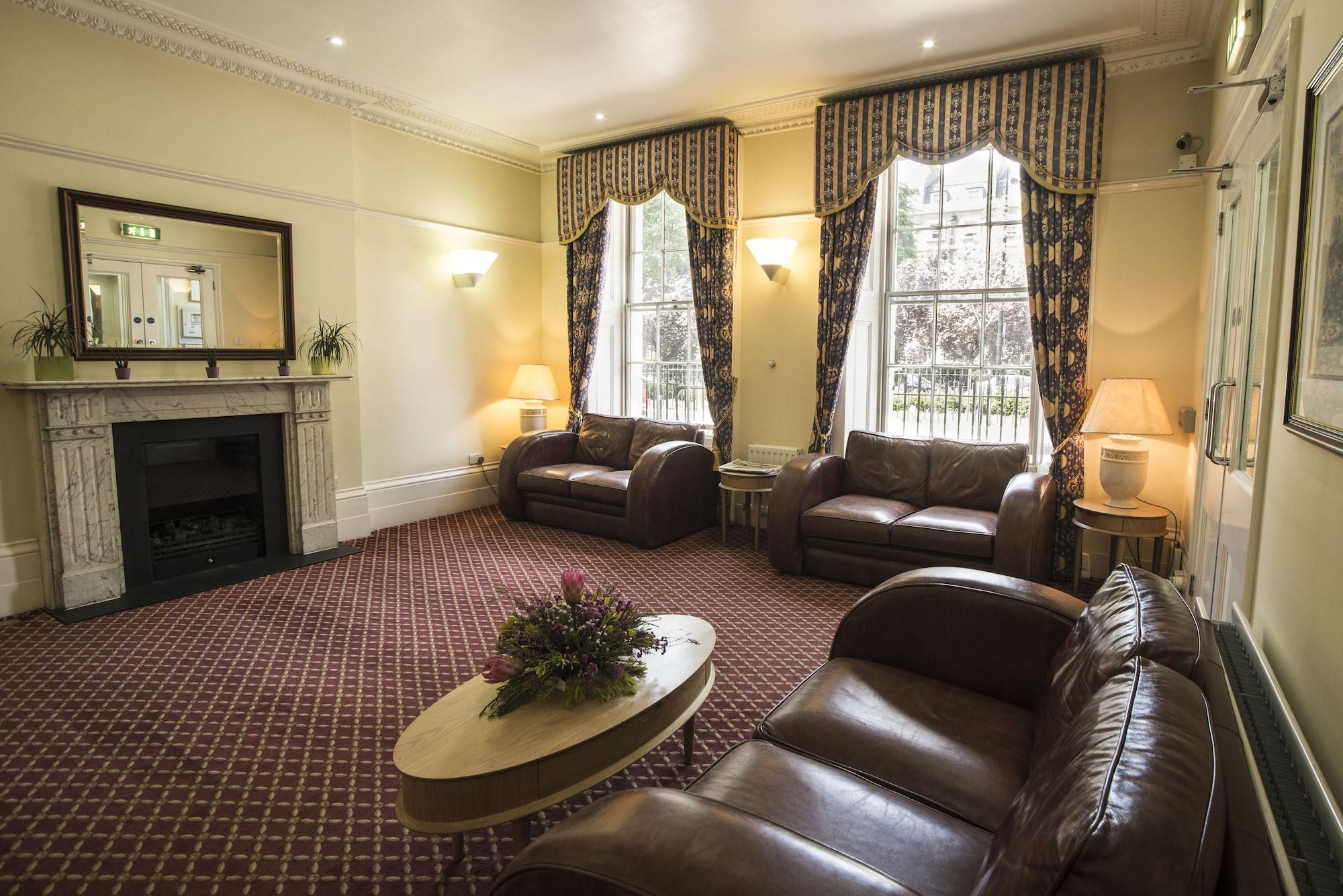 Hotell The Darlington Hyde Park