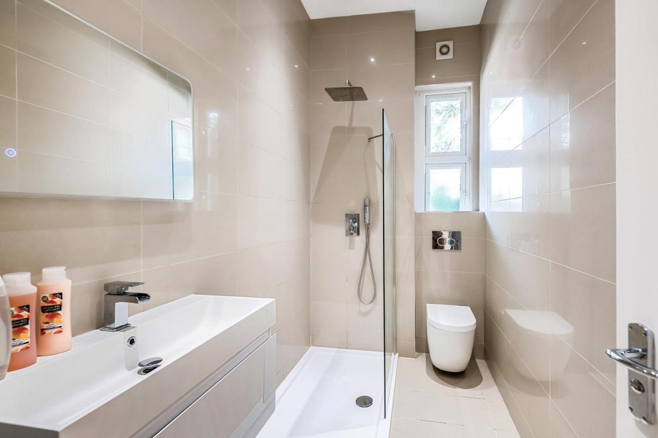 Modern And Light 2 Bed Flat In Sw2 Apartment