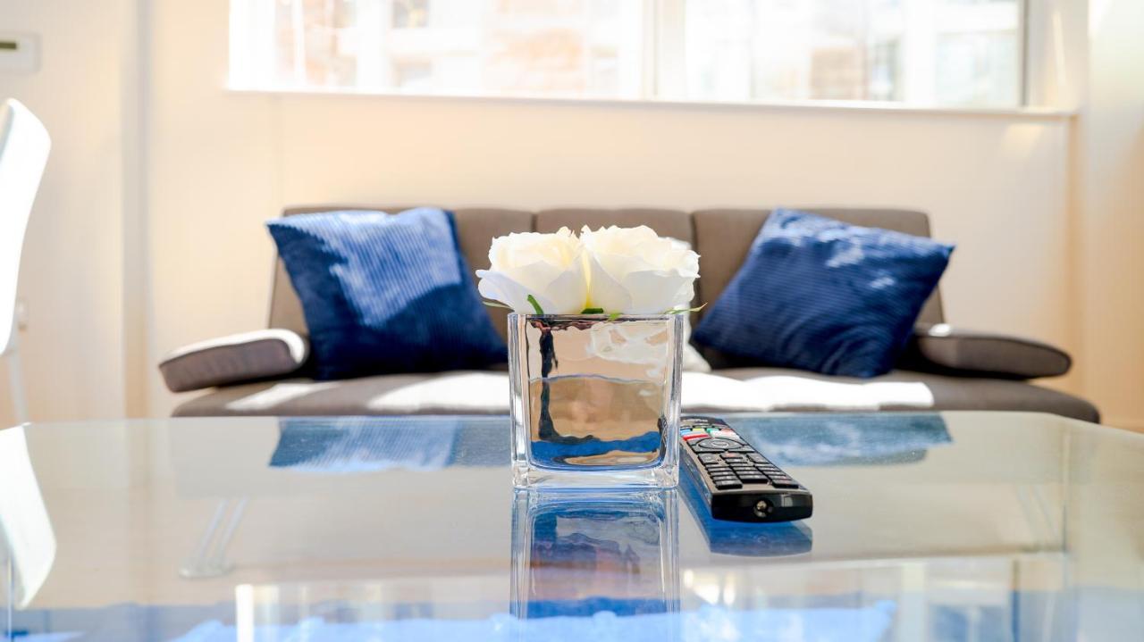 Apartment Comfy Spacious In Canary Wharf *