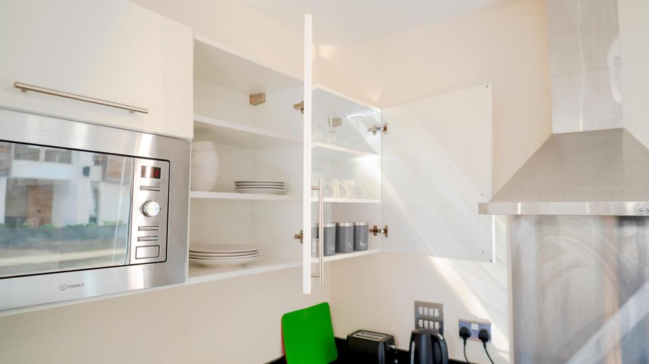 Comfy Spacious In Canary Wharf *