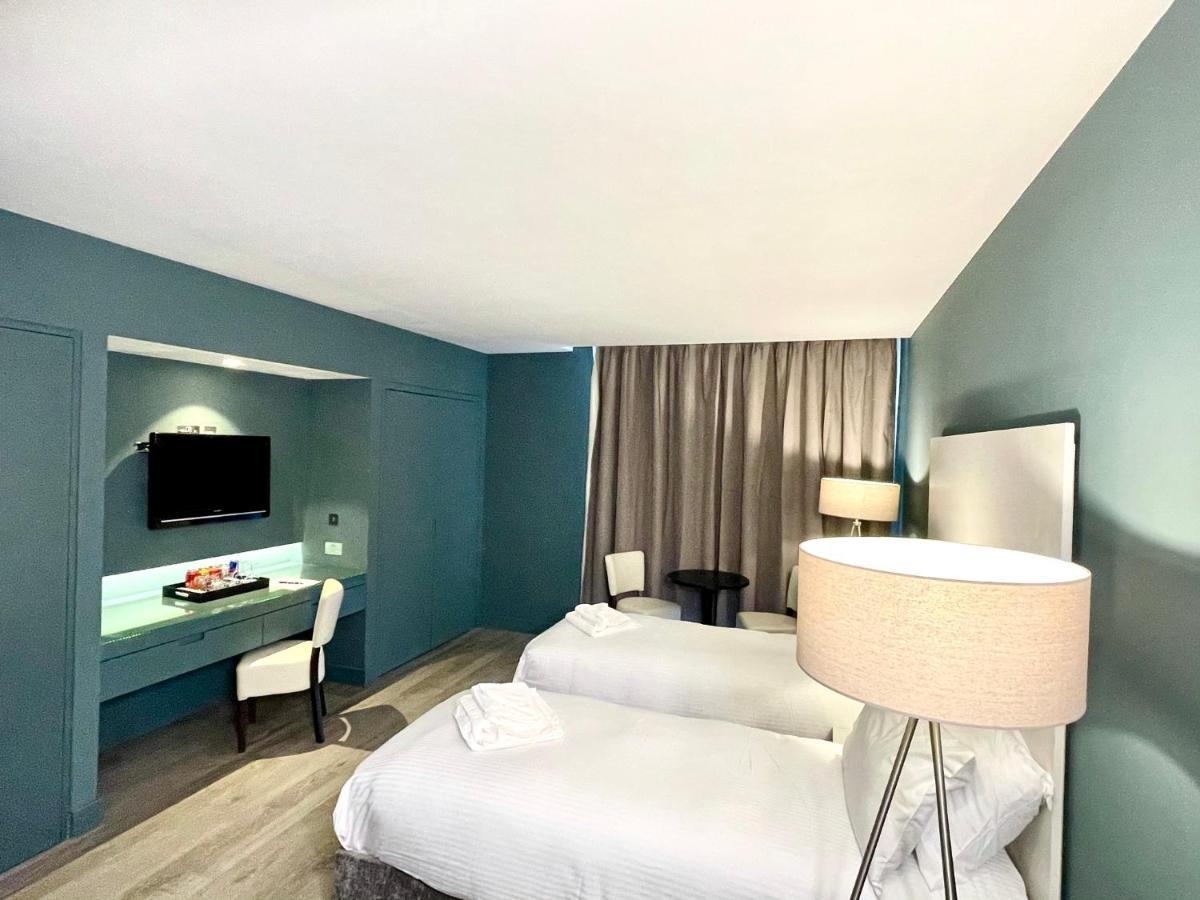 Axiom Park London