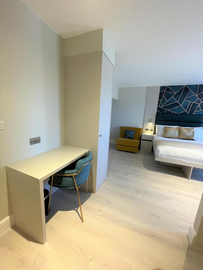 West End Lane Ii 3*
