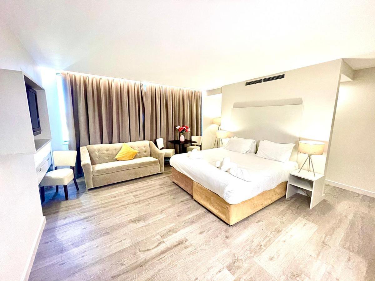 Axiom Park Aparthotel London