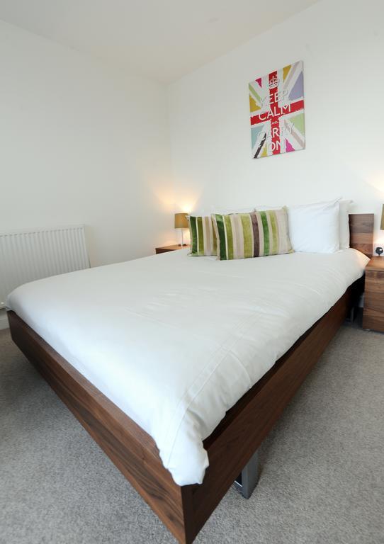 Apple Apartments Limehouse Basin *