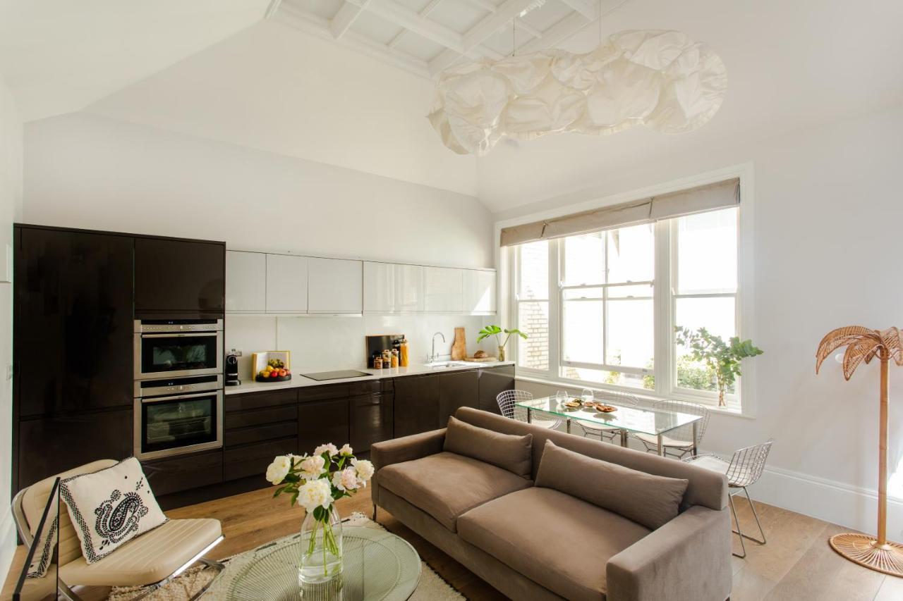 56 Welbeck Street 5*