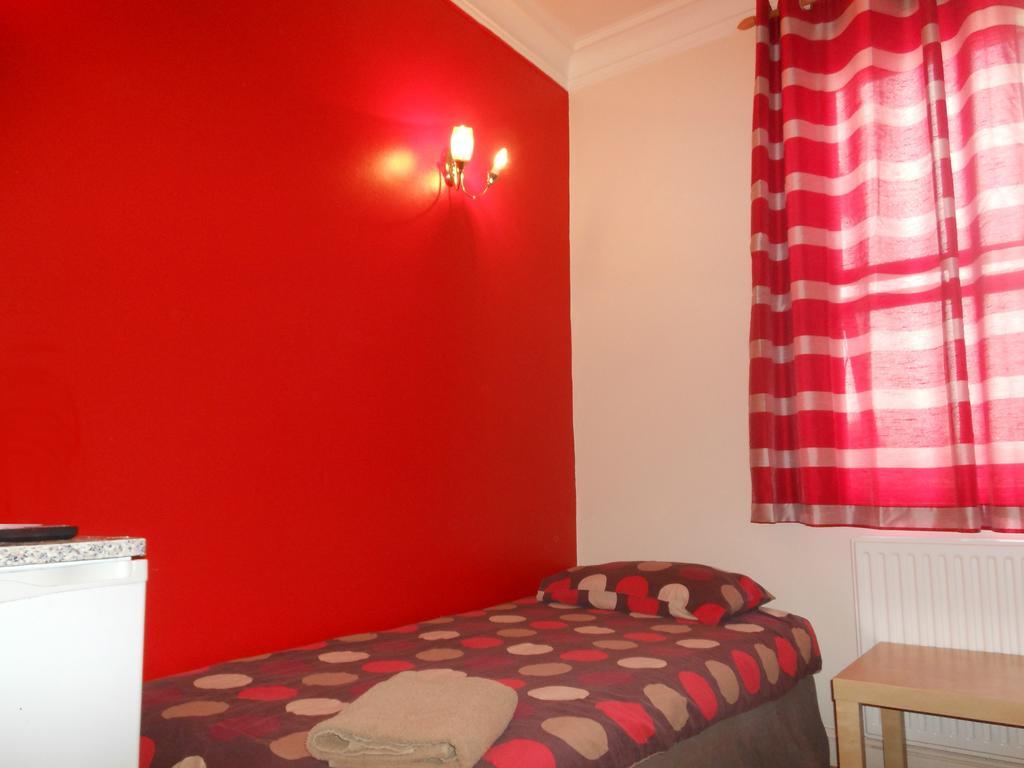 Travel Hotel