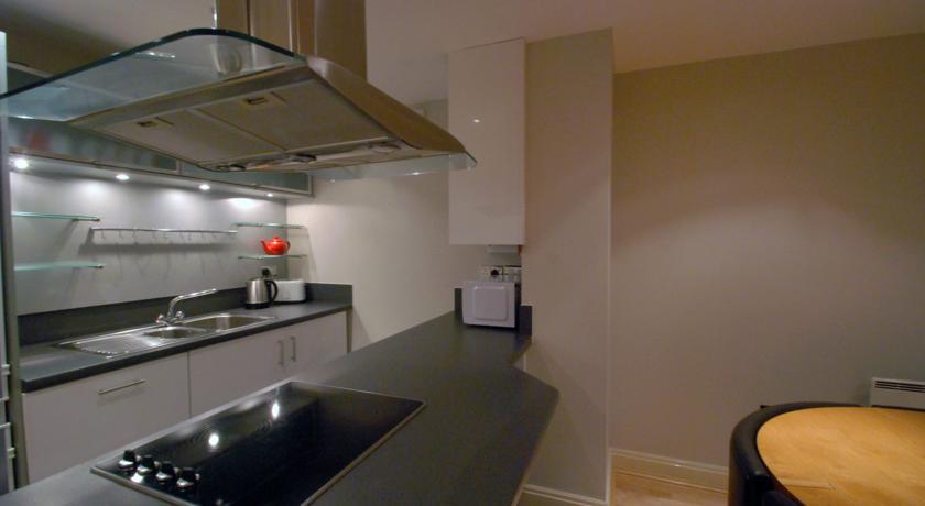 Apartment Albert Bridge London