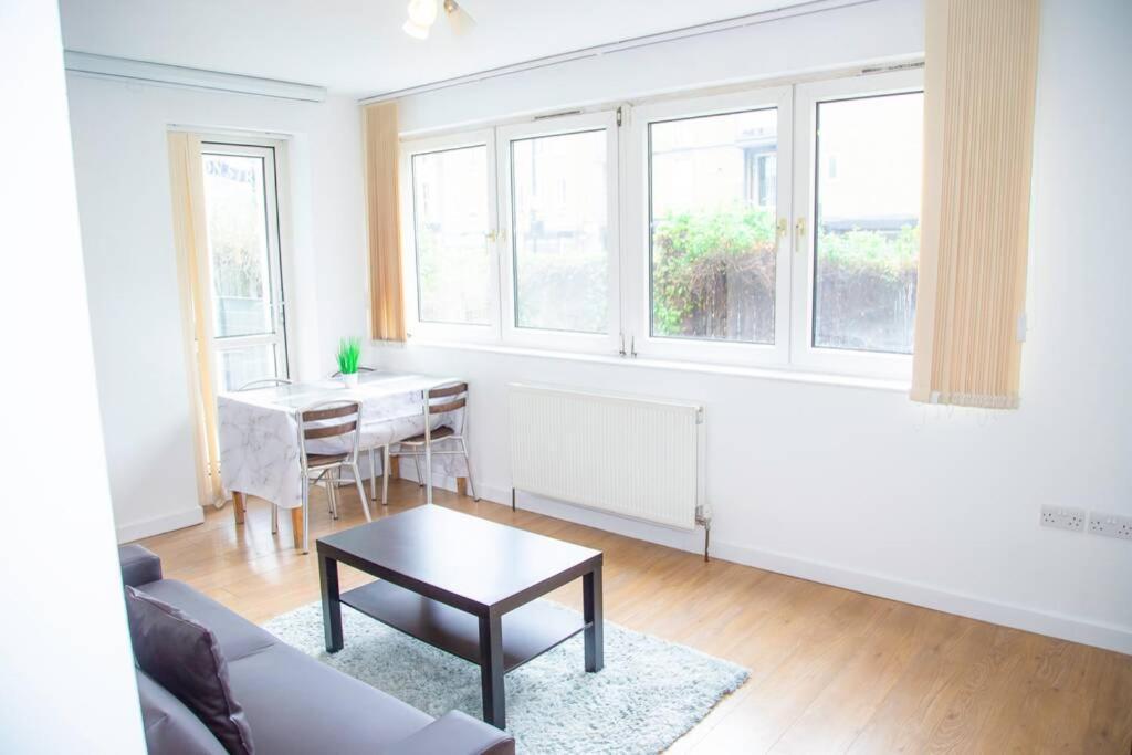 Shoreditch Hoxton Large 3 Bed Garden Flat Free Parking Aor Only Londen