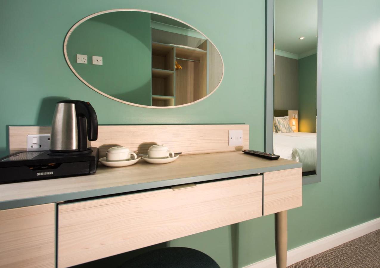 Caring 3* London