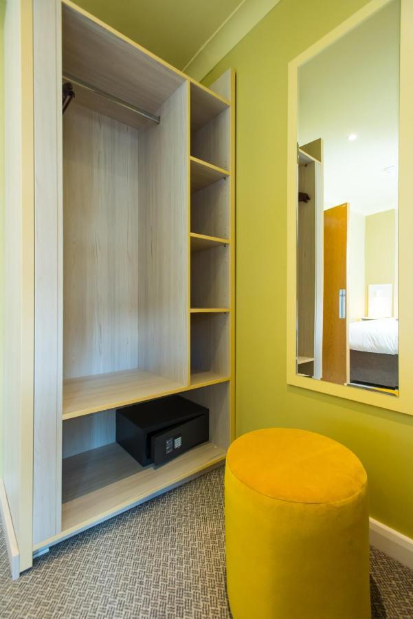 Caring 3* London