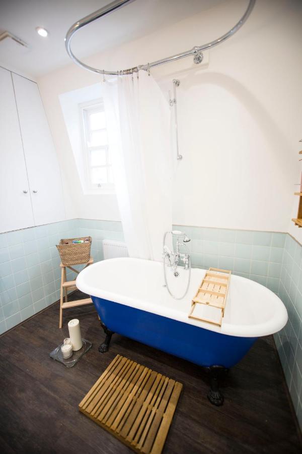 Luxury Bed Just Off The Canal Gasthof *