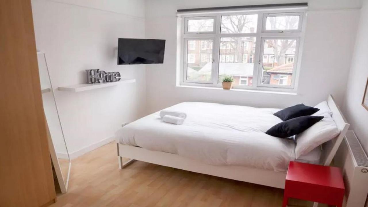Tooting Bec At Lingwell By Dc Maison d'hôtes Londres