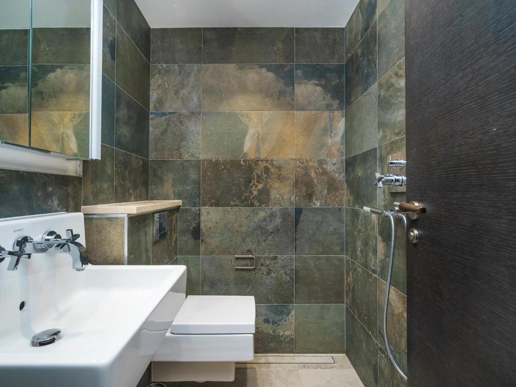 Apartment Stunning And Bright - Romilly Street