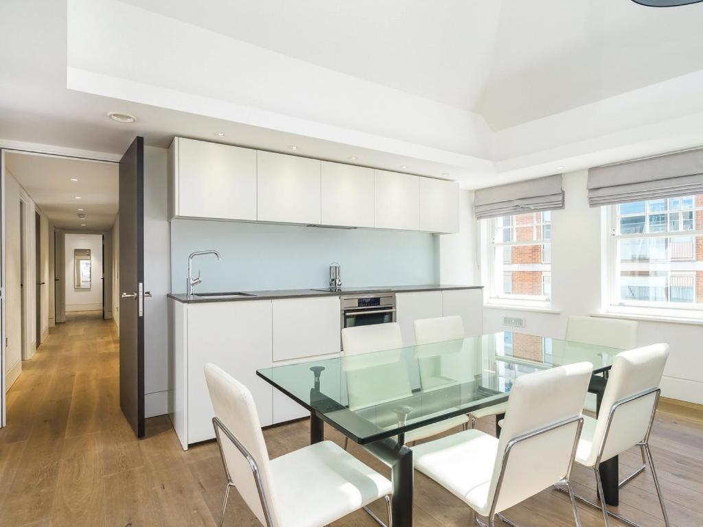 Apartment Stunning And Bright - Romilly Street London