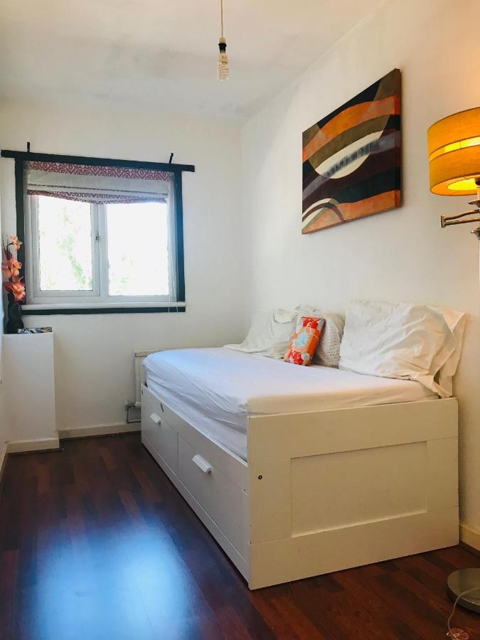 Ferienhaus Spacious House 15min To Canary Wharf/o2/excel/central London